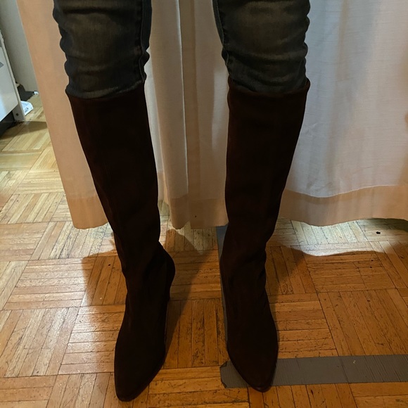 Knee high suede boots - Similar to stuart weitzman - Picture 7 of 9